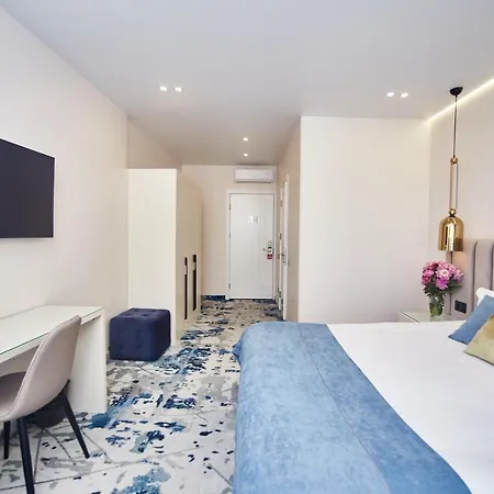 Aparthotel Jupiter 4*
