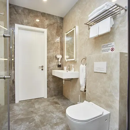 Jupiter Aparthotel